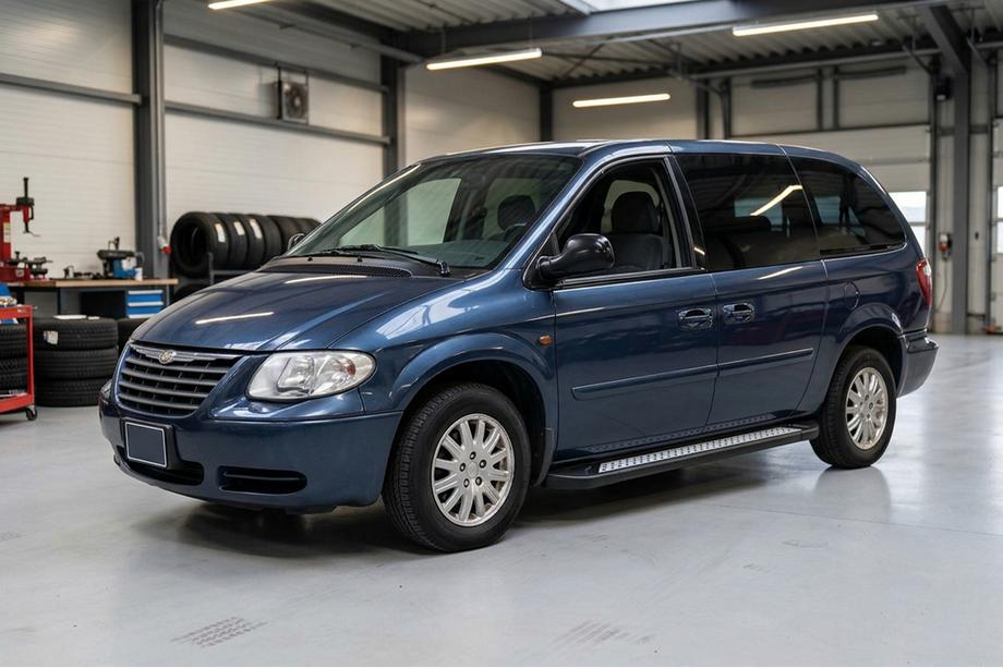 Chrysler Voyager 2001-2007 Seitenschweller New Vision Black (2 Stk., Aluminium) Image