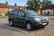 Nissan X-trail T30 2002-2007 Seitenstufen RedLine Black (2 Stk., Alu) Foto 1