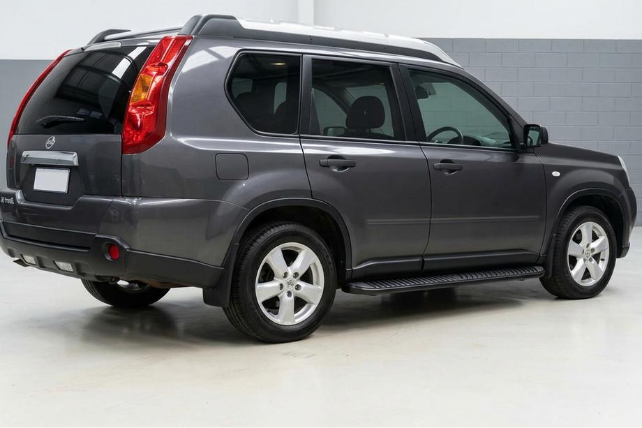 Nissan X-trail T31 2007-2014 Seitenschweller Tayga Black (2 Stk., Aluminium) Image
