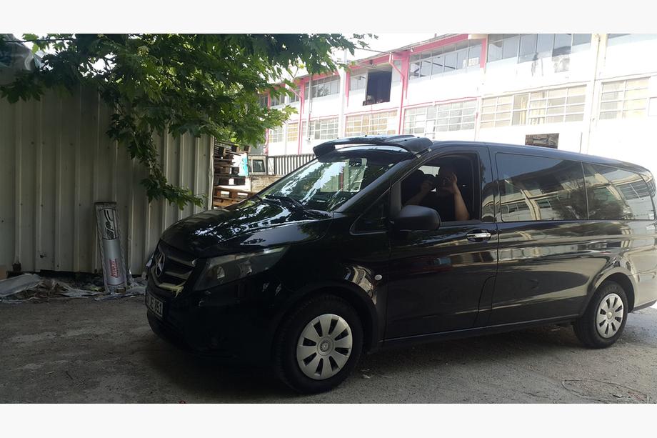 Mercedes Vito/V-class W447 2014- Sonnenblende Frontscheibe (schwarz glanz, 5mm) Foto 3