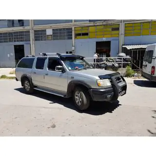 Sonnenblende Frontscheibe (schwarz glanz, 5mm) Nissan NP300 1999-2015 Foto 3
