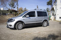 Volkswagen Caddy 2015-2020 Satz Zierleisten und Kotflügelverbreiterungen Foto 35