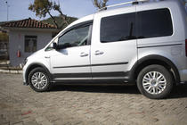 Volkswagen Caddy 2015-2020 Satz Zierleisten und Kotflügelverbreiterungen Foto 38