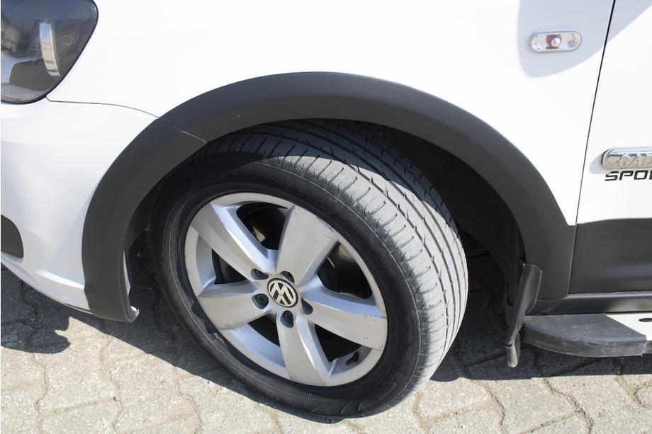 Volkswagen Caddy 2015-2020 Satz Zierleisten und Kotflügelverbreiterungen 1 Tür, kurzer Radstand Foto 17