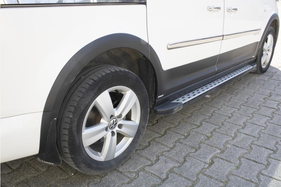 Volkswagen Caddy 2015-2020 Satz Zierleisten und Kotflügelverbreiterungen 1 Tür, kurzer Radstand Foto 23