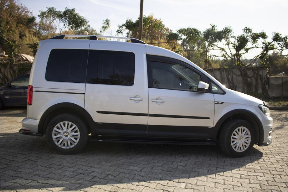 Volkswagen Caddy 2015-2020 Satz Zierleisten und Kotflügelverbreiterungen 1 Tür, kurzer Radstand Foto 45