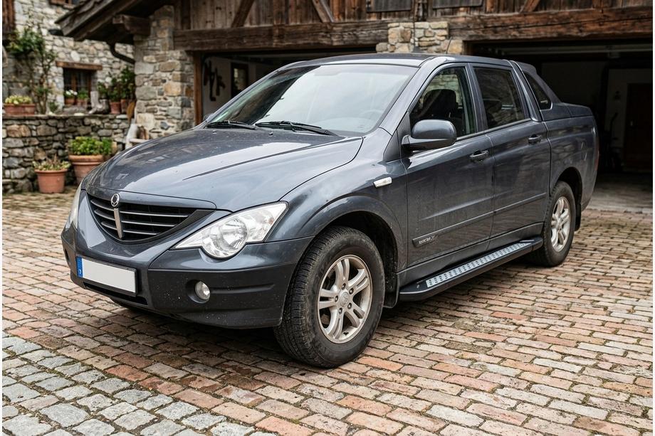 SsangYong Action 2005-2018 Seitenschweller New Vision Black (2 Stk., Aluminium) Image