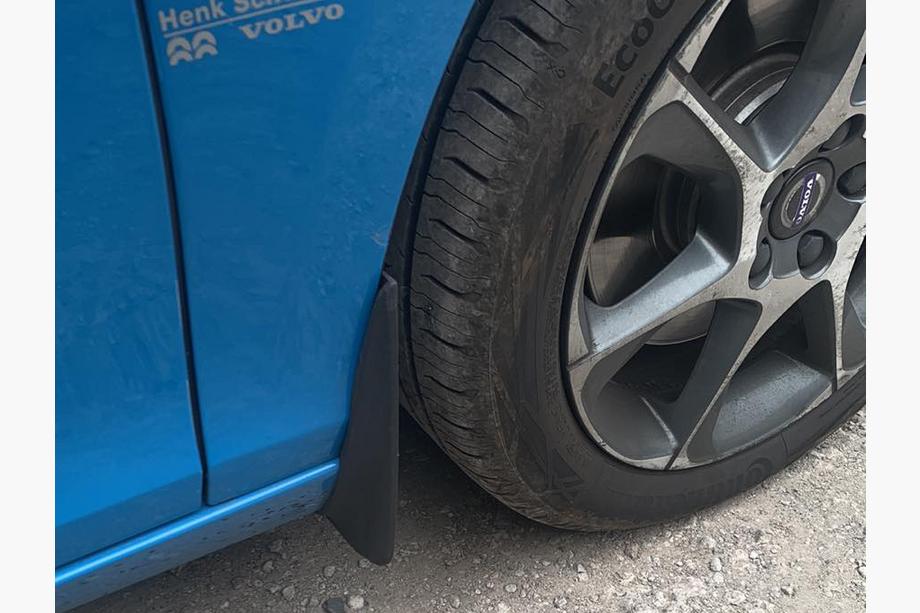 Volvo V40 2012- Original Premium Schmutzfänger (2012-2016, 4 Stk) Foto 1