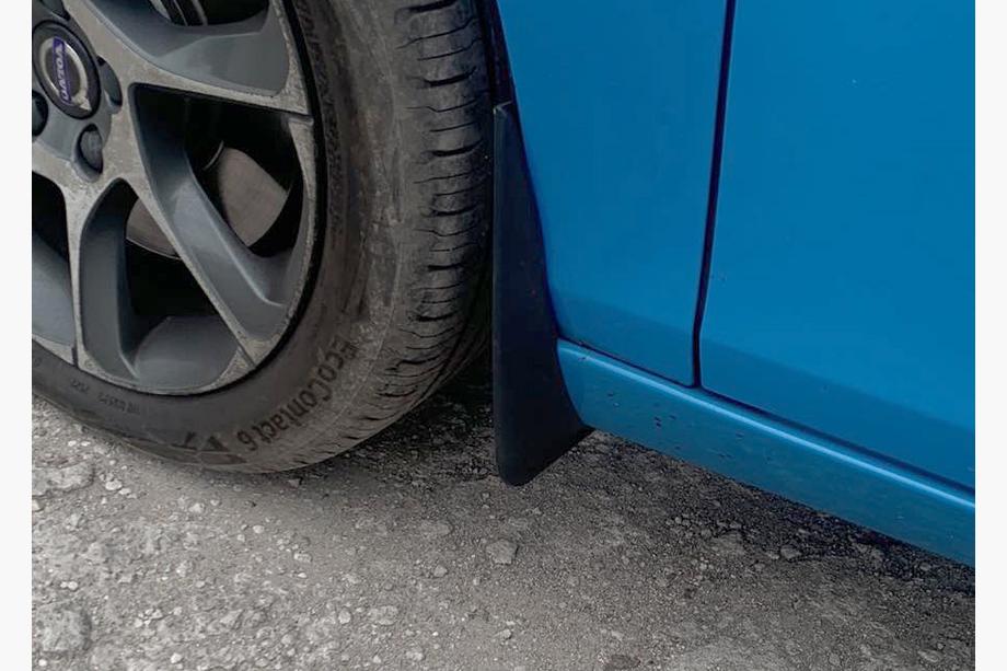 Volvo V40 2012- Original Premium Schmutzfänger (2012-2016, 4 Stk) Foto 2