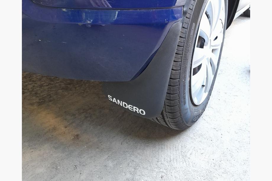 Dacia Sandero 2007-2013 Hintere Schmutzfaenger (2 Stk.) Image