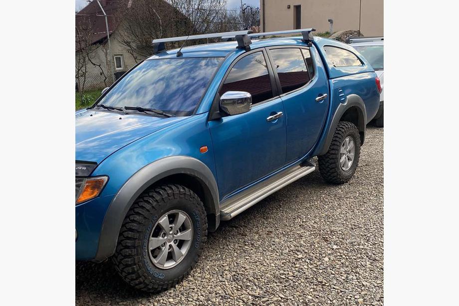 Mitsubishi L200 2006-2015 Dachträger für glattes Dach (2 Stk, Asaf V4) Image