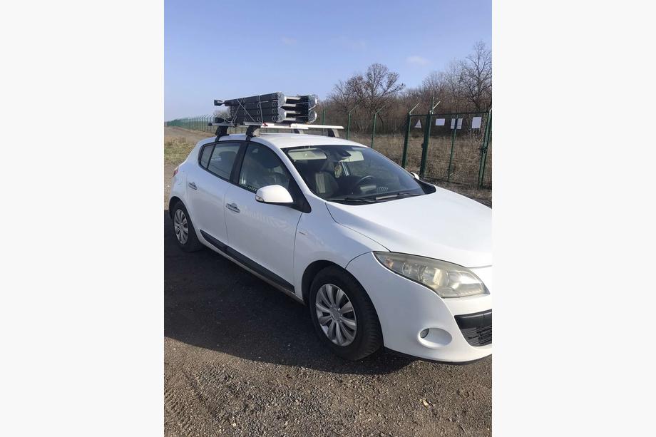 Renault Megane III 2009-2016 Dachträger für glattes Dach (2 Stk, Asaf V4) Foto 1