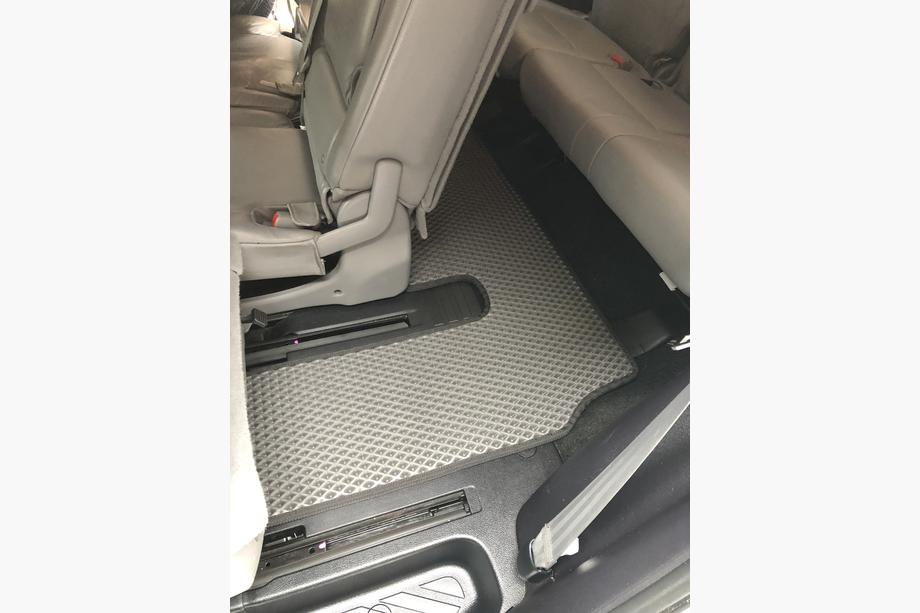 Toyota Sequoia 2007-2022 Polyurethan Fußmatten 3 Reihen (EVA, schwarz) Mittlere Reihe - 3 Sitze Foto 17