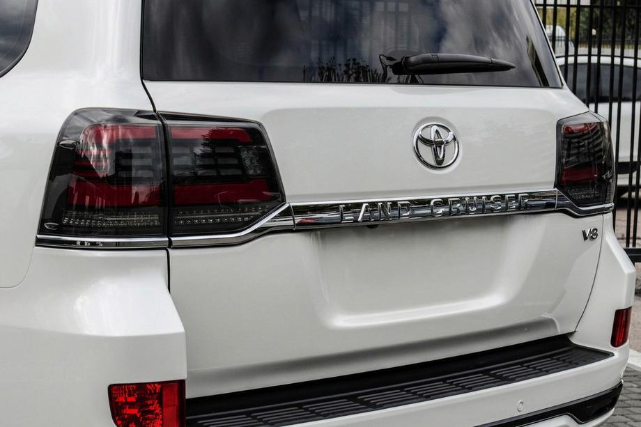 Toyota Land Cruiser 200 2007-2021 Rückleuchten 2016-2021 (Sequential Red) Image