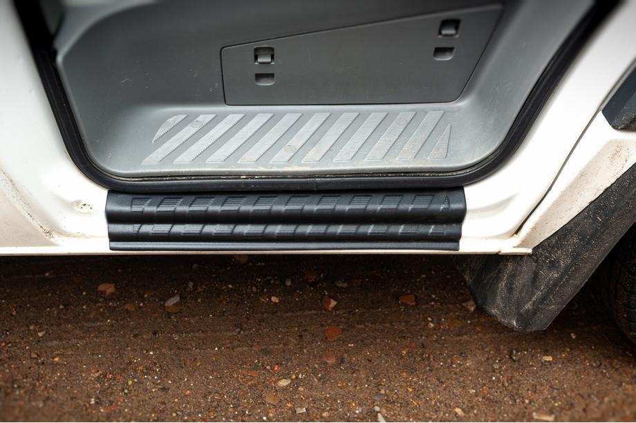 Mercedes Sprinter W906 2006–2018 Einstiegsleisten Abdeckungen EuroCap (2 Stk, ABS) Image