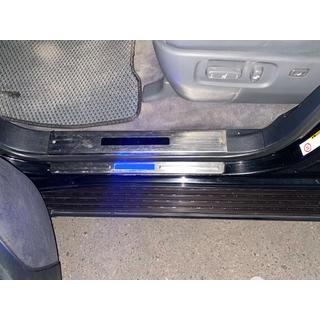 Einstiegsleisten mit Beleuchtung (4 Stk) Toyota Land Cruiser 200 2007-2021 Foto 3