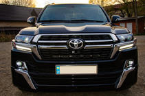 Toyota Land Cruiser 200 2007-2021 Bodykit 2016-2021 (Executive 2021) Schwarz Foto 15