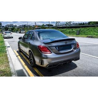 Bodykit mit kompletter Heckstossstange (Design Black Mamba C63GT) Foto 4