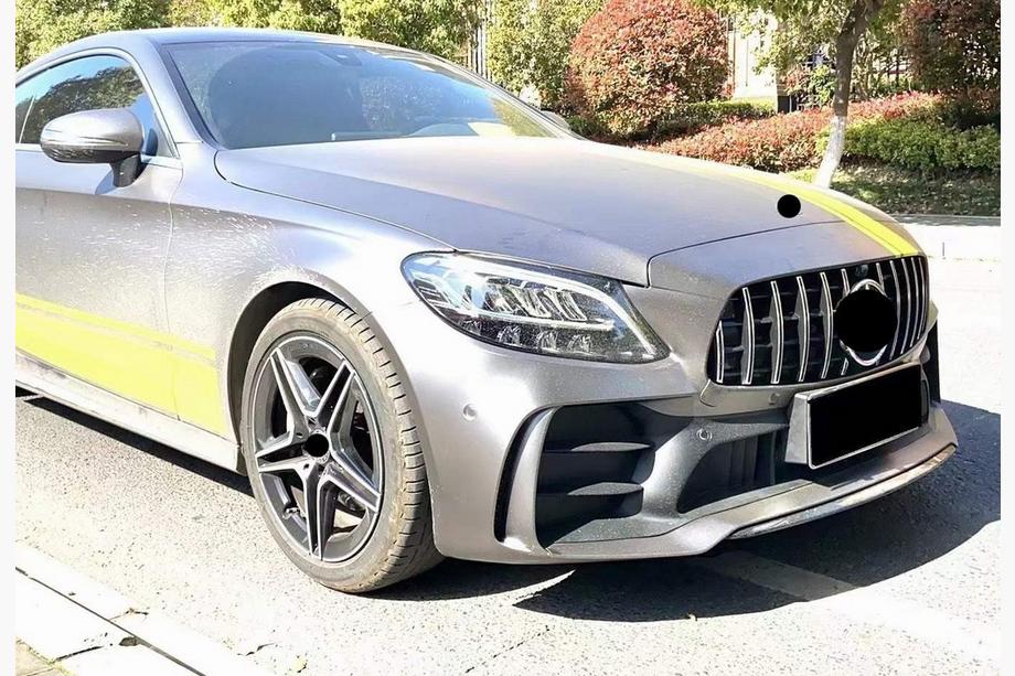 Mercedes C-class W205 2014-2021 Bodykit mit kompletter Heckstossstange (Design Black Mamba C63GT) Foto 8