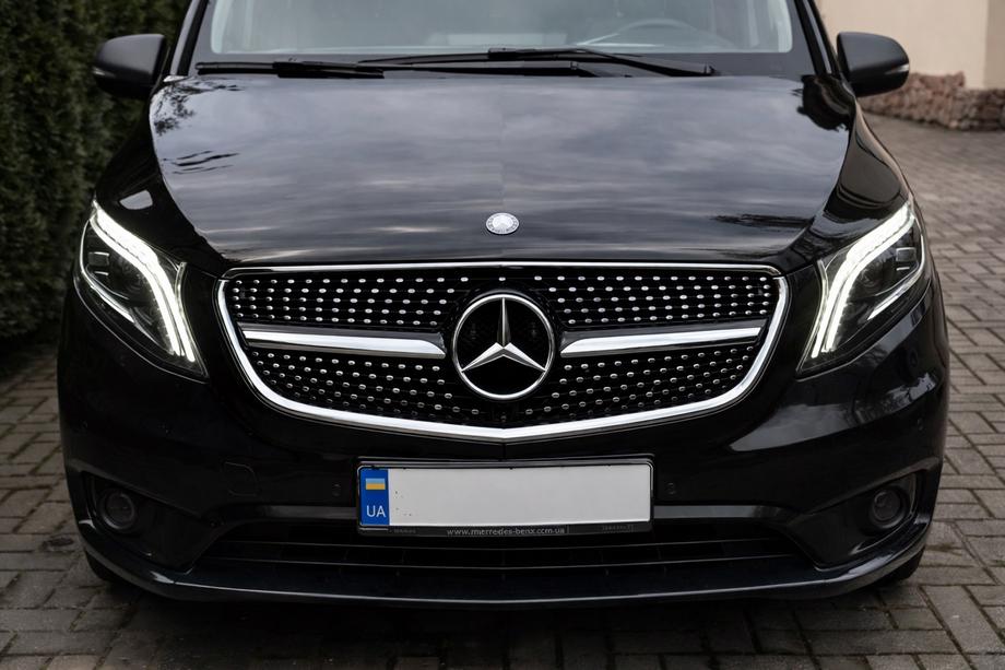 Mercedes Vito/V-class W447 2014- Frontgrill Diamond (2014-2023 für Vito W447) Image