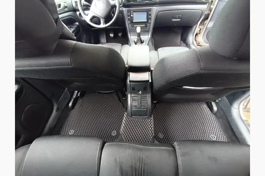 Skoda Superb 2001-2009 EVA Fußmatten (schwarz) Image