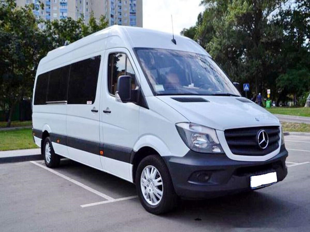 Umrüstung des Sprinter in einen Personenwagen