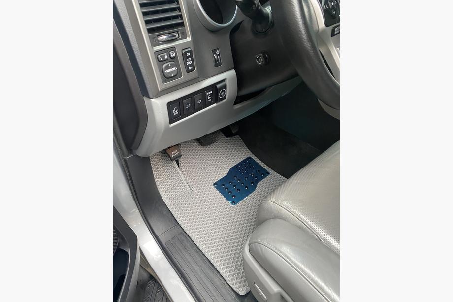 Toyota Sequoia 2007-2022 Polyurethan Fußmatten 3 Reihen (EVA, grau) Mittlere Reihe - 3 Sitze Foto 4