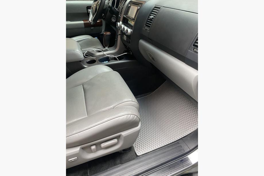 Toyota Sequoia 2007-2022 Polyurethan Fußmatten 3 Reihen (EVA, grau) Mittlere Reihe - 3 Sitze Foto 6