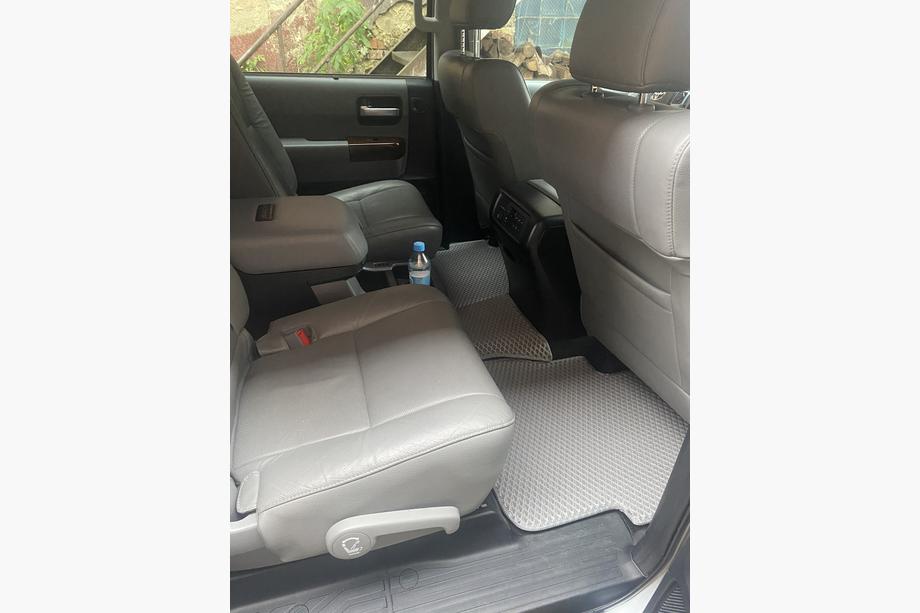 Toyota Sequoia 2007-2022 Polyurethan Fußmatten 3 Reihen (EVA, grau) Mittlere Reihe - 3 Sitze Foto 2