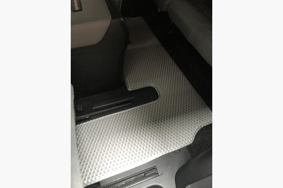 Toyota Sequoia 2007-2022 Polyurethan Fußmatten 3 Reihen (EVA, grau) Mittlere Reihe - 3 Sitze Foto 18