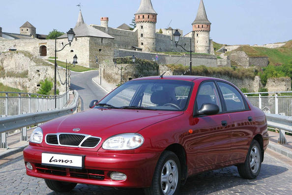 Wie viel Geräuschdämmung wird für Daewoo Lanos benötigt?