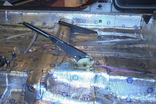Do-it-yourself-Schalldämmung des VAZ 2110-Bodens