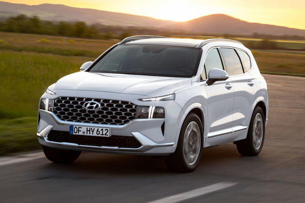 Die aktualisierte Version des Crossover Hyundai Santa Fe ist bereits im Verkauf