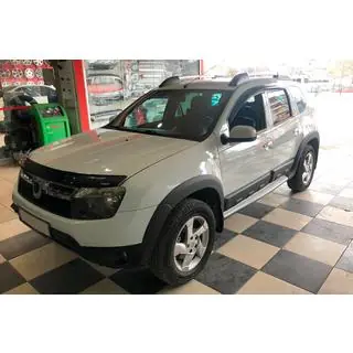 Kotflügelverbreiterungen glatt (8 Stk, ABS) Renault Duster 2008–2017 Foto 2