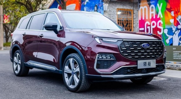 Die Präsentation des neuen großen Crossover Ford Equator fand statt