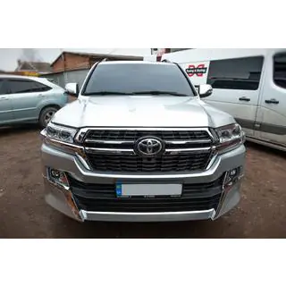 Kühlergrill 2016-2021 (Design 2021) Toyota Land Cruiser 200 2007-2021 Foto 2