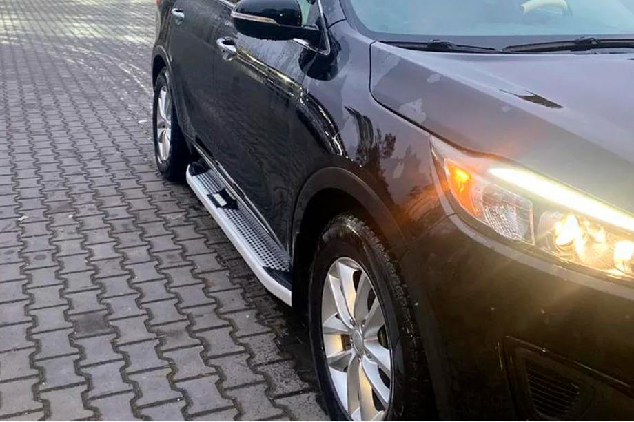 Kia Sorento III UM 2014-2020 Seitenschweller Mevsim Grey (2 Stk., Aluminium) Foto 1
