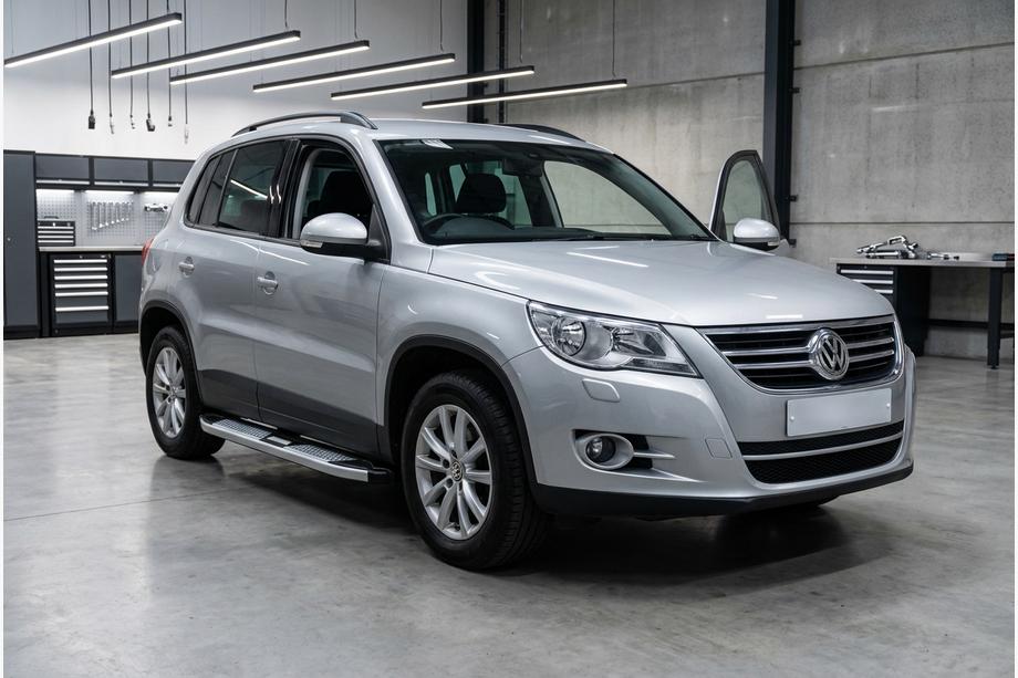 Volkswagen Tiguan 2007-2016 Seitenschweller Mevsim Grey (2 Stk., Aluminium) Image