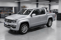 Volkswagen Amarok 2010-2022 Seitenstufen Maya V2 Schwarz (2 Stk., Aluminium) Foto 1
