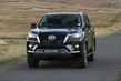 Bewertung des aktualisierten SUV Toyota Fortuner Foto 1