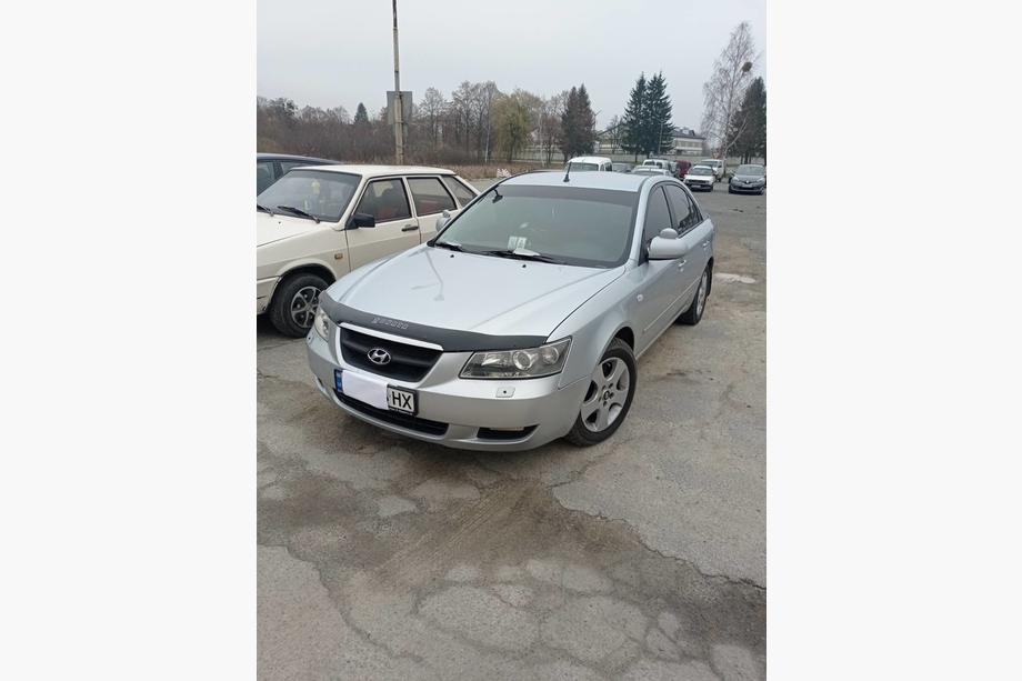 Hyundai Sonata NF 2004-2009 Motorhaubenschutz (VIP) Image
