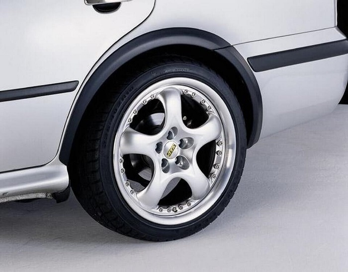 Futter für die Radkästen eines Autos: Profis, Zweck, Materialien
