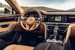 Bewertung der allradgetriebenen Luxuslimousine Bentley Flying Spur Foto 8