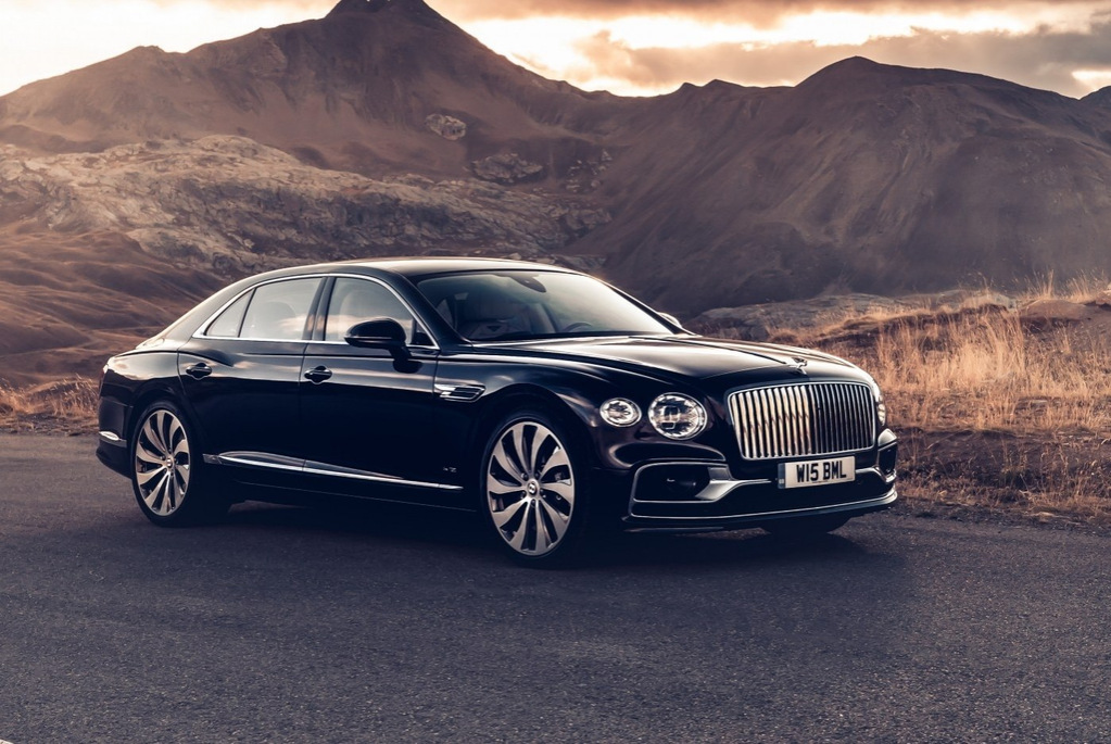 Bewertung der allradgetriebenen Luxuslimousine Bentley Flying Spur