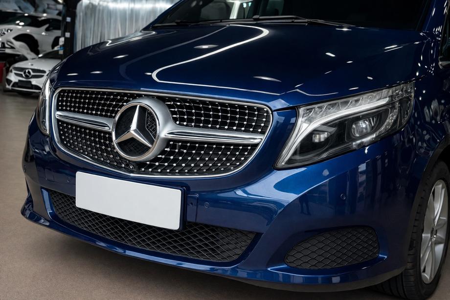Mercedes Vito/V-class W447 2014- Frontgrill Diamond (2019-2023 für V-class) Image