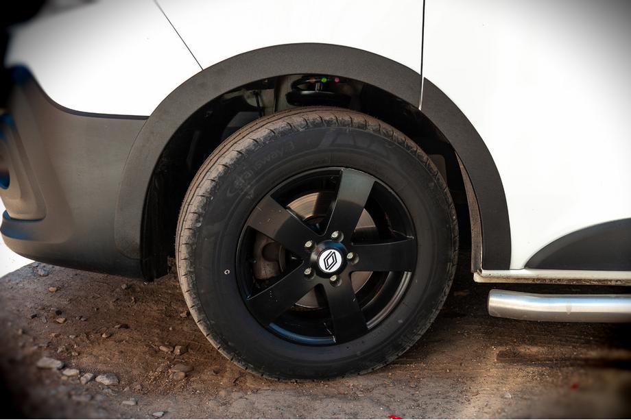 Fiat Talento 2016- Kotflügelverbreiterungen (6 Stk, schwarz, ABS) Image