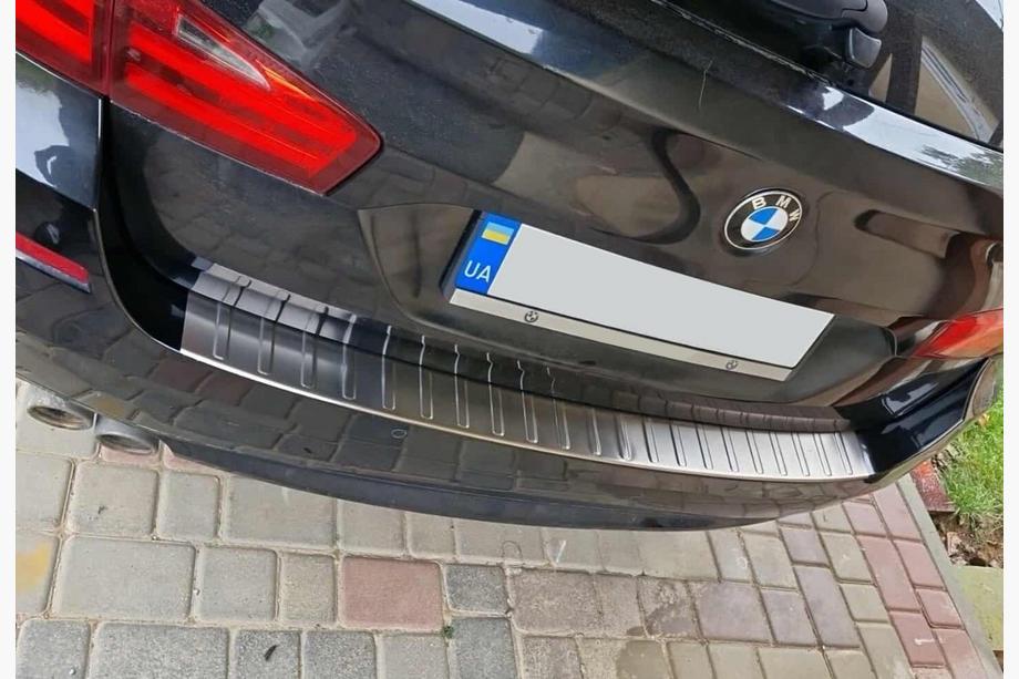 BMW 5 Series F10/F11 2010–2016 Heckstoßstangenschutz Carmos (SW, Edelstahl) Image