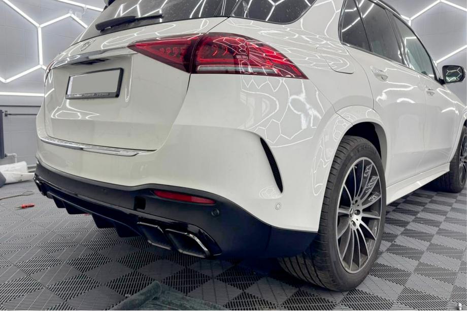Mercedes GLE W167 2018- Heckdiffusor mit Endrohrblenden GLE63 Black (2018-2026) Image