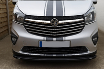 Opel Vivaro 2015-2019 Grill Blenden Carmos Edelstahl Foto 3