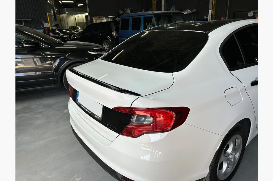 Fiat Tipo 2016- Heckspoiler LIP (Sunplex, schwarz) (119,1cm *5,5cm) Image